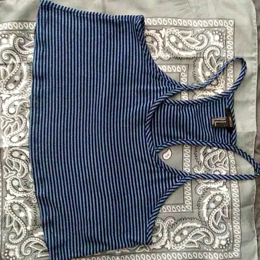 A cute crop top/tank top